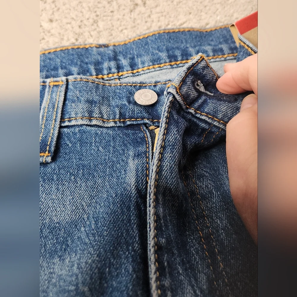 Levi's Men's 505 Straight Regular Fit Jeans - Medium Wash - 30W X 32L